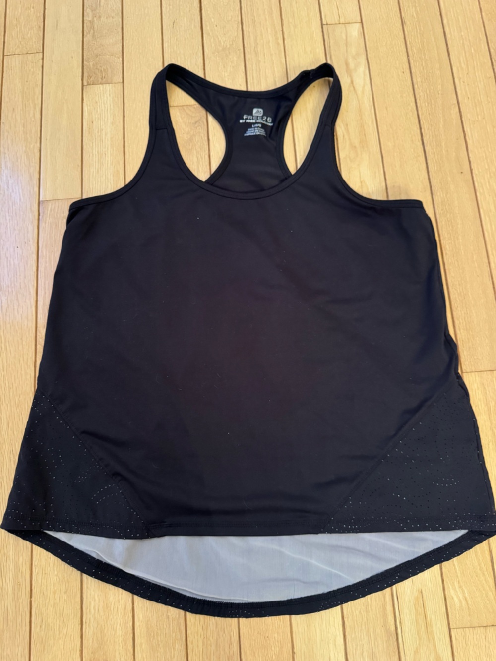 Free2B By Free Country Large Black Racerback Athletic Tank w/Perforated Hem EUC